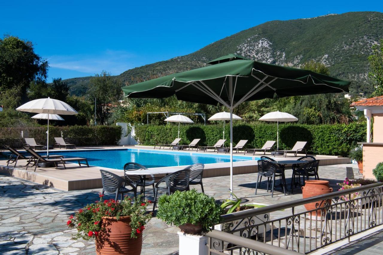 Hotel Sunny Garden Nydri  Esterno foto