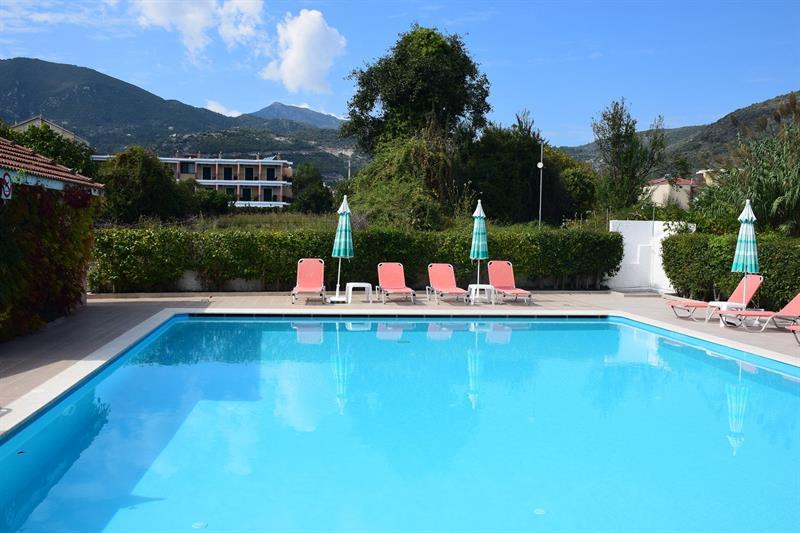 Hotel Sunny Garden Nydri  Esterno foto